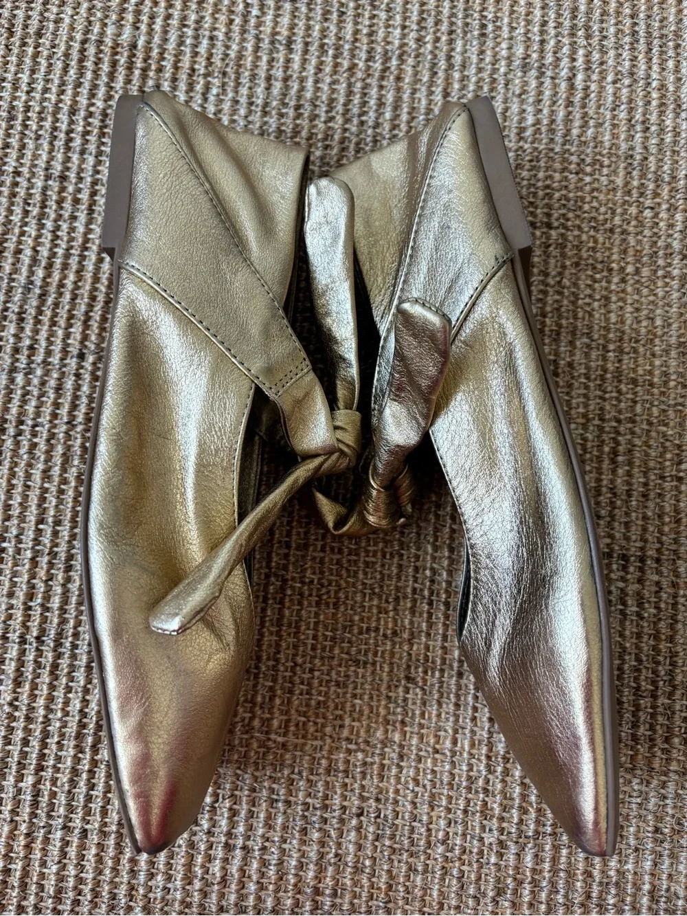 Vicenza Anthropologie Gold Metallic Square Toe Bow Mary Jane Ballet Flats Size 8